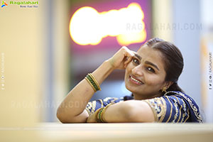 Jyothi Ramana Traditional stills in Half-Saree, HD Gallery