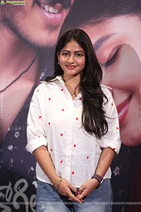 Nakshatra at Thella Kaagitham Movie Success Meet, HD Gallery