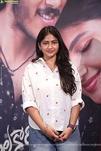Nakshatra at Thella Kaagitham Movie Success Meet, HD Gallery