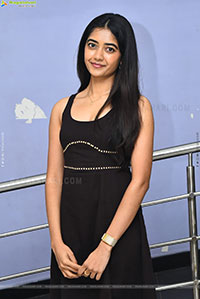 Preethi Pagadala at 418 Movie Success Press Meet, HD Gallery