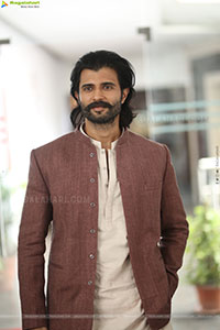 Vijay Deverakonda at Ranabaali Movie Interview, HD Gallery 