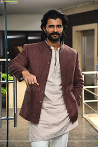 Vijay Deverakonda at Ranabaali Movie Interview, HD Gallery 