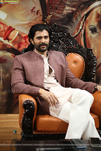 Vijay Deverakonda at Ranabaali Movie Interview, HD Gallery 