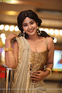 Yashna Muthuluri at Impure Movie Interview, HD Gallery