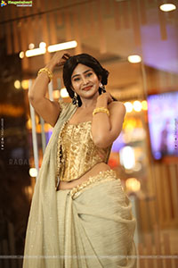 Yashna Muthuluri at Impure Movie Interview, HD Gallery