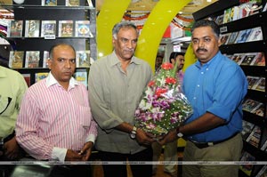 Sharwanand At Ameerpet Moserbear