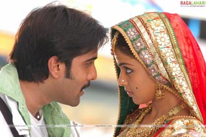 Tarun, Genelia