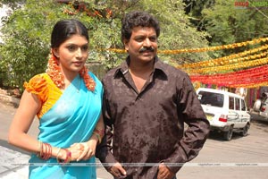 Shivaji Raja-Pooja Roshan Film Muhurat