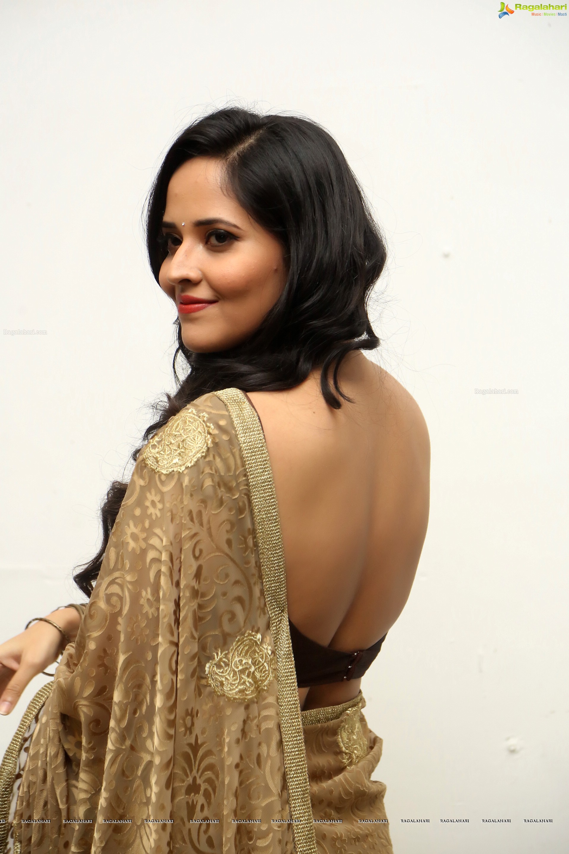 Anusuya - HD Gallery