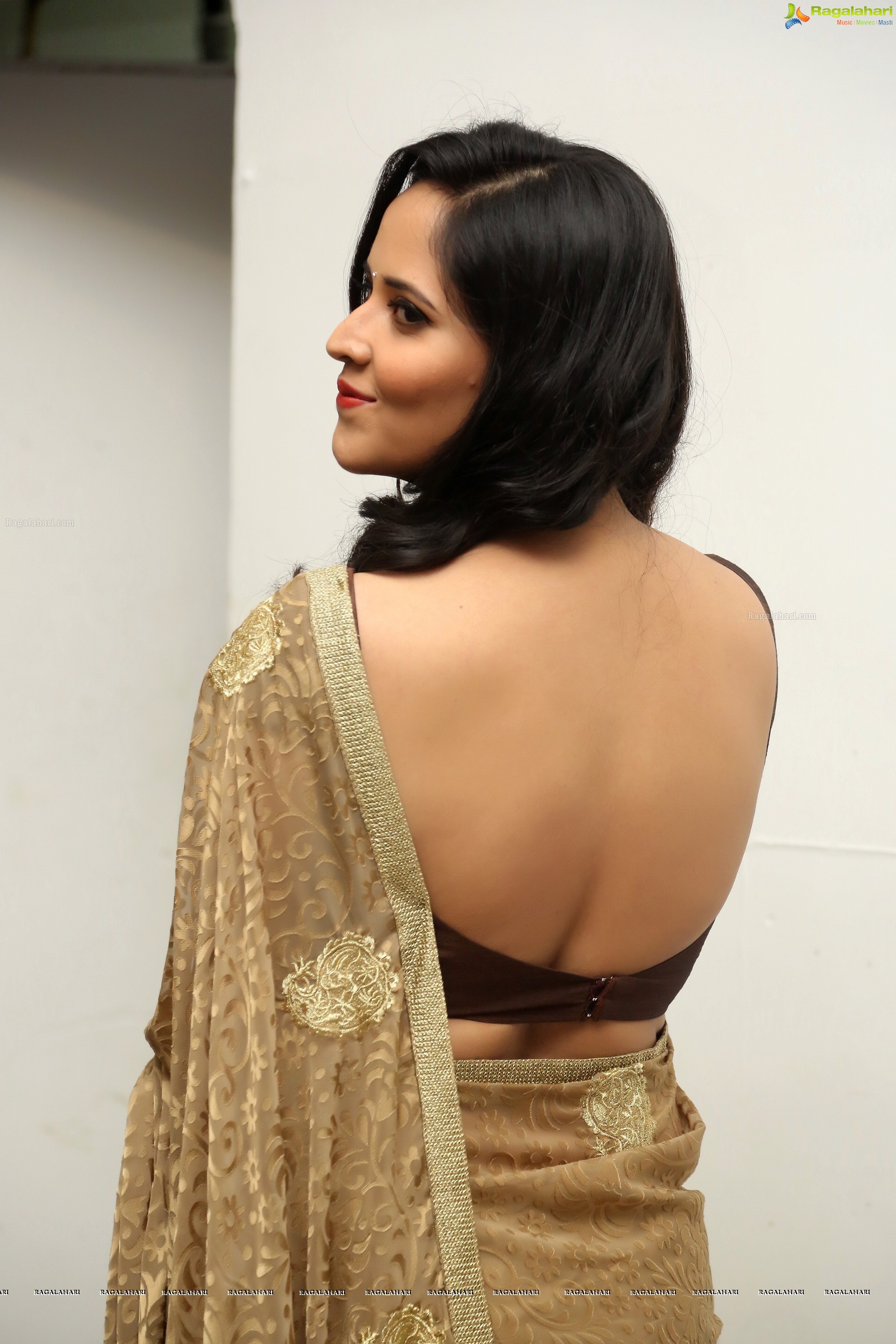 Anusuya - HD Gallery