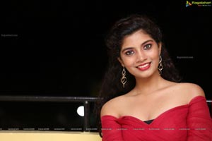 Manasantha Nuvve Heroine Bindu