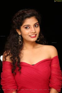 Manasantha Nuvve Heroine Bindu