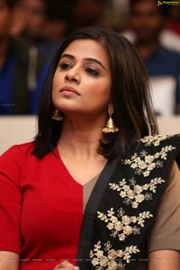 Priyamani HD Photos