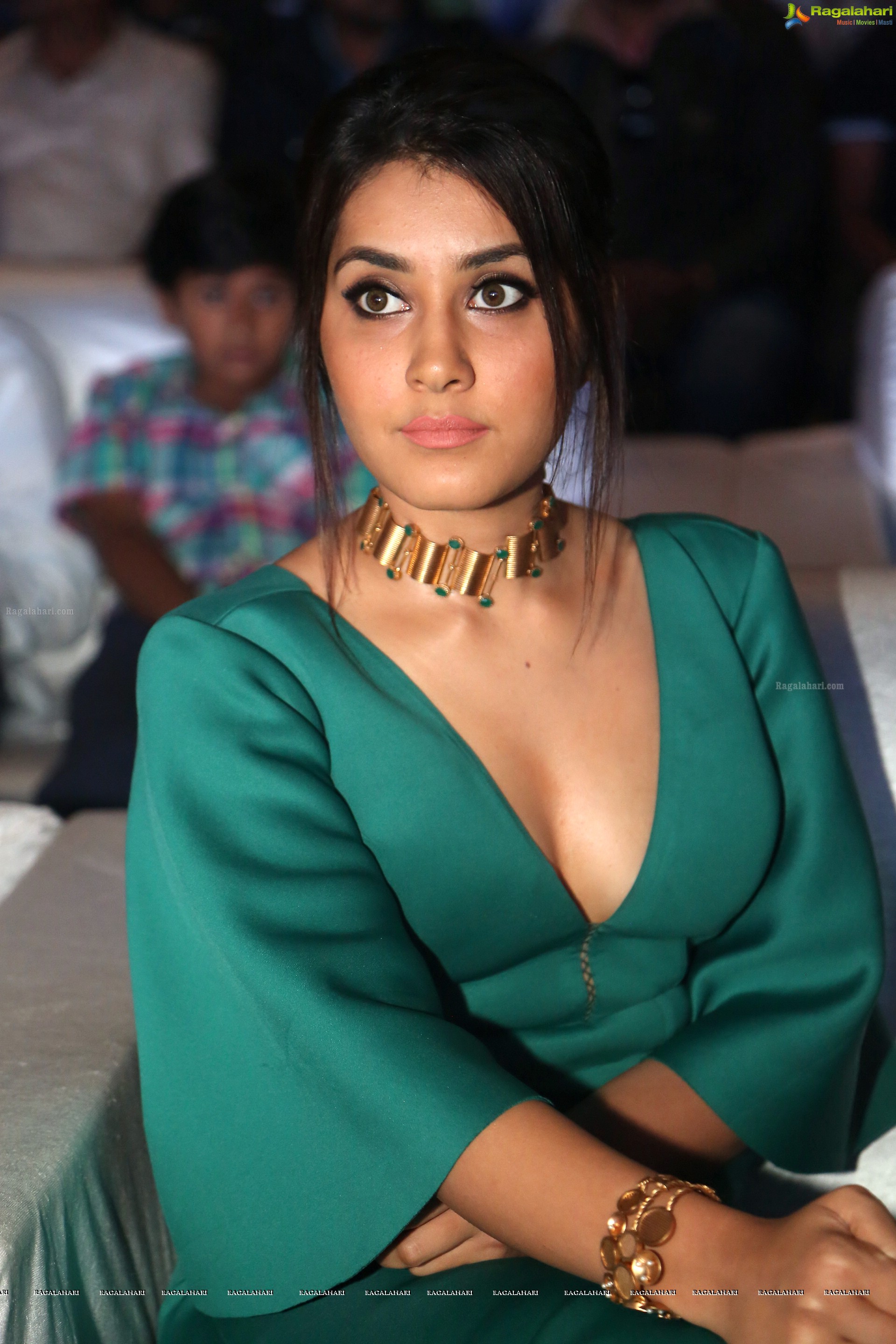 Heroine Raashi Khanna at Hyper Theatrical Trailer Launch Photos