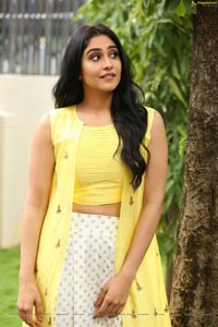 Bollywood Actress Regina Cassandra