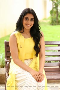 Bollywood Actress Regina Cassandra