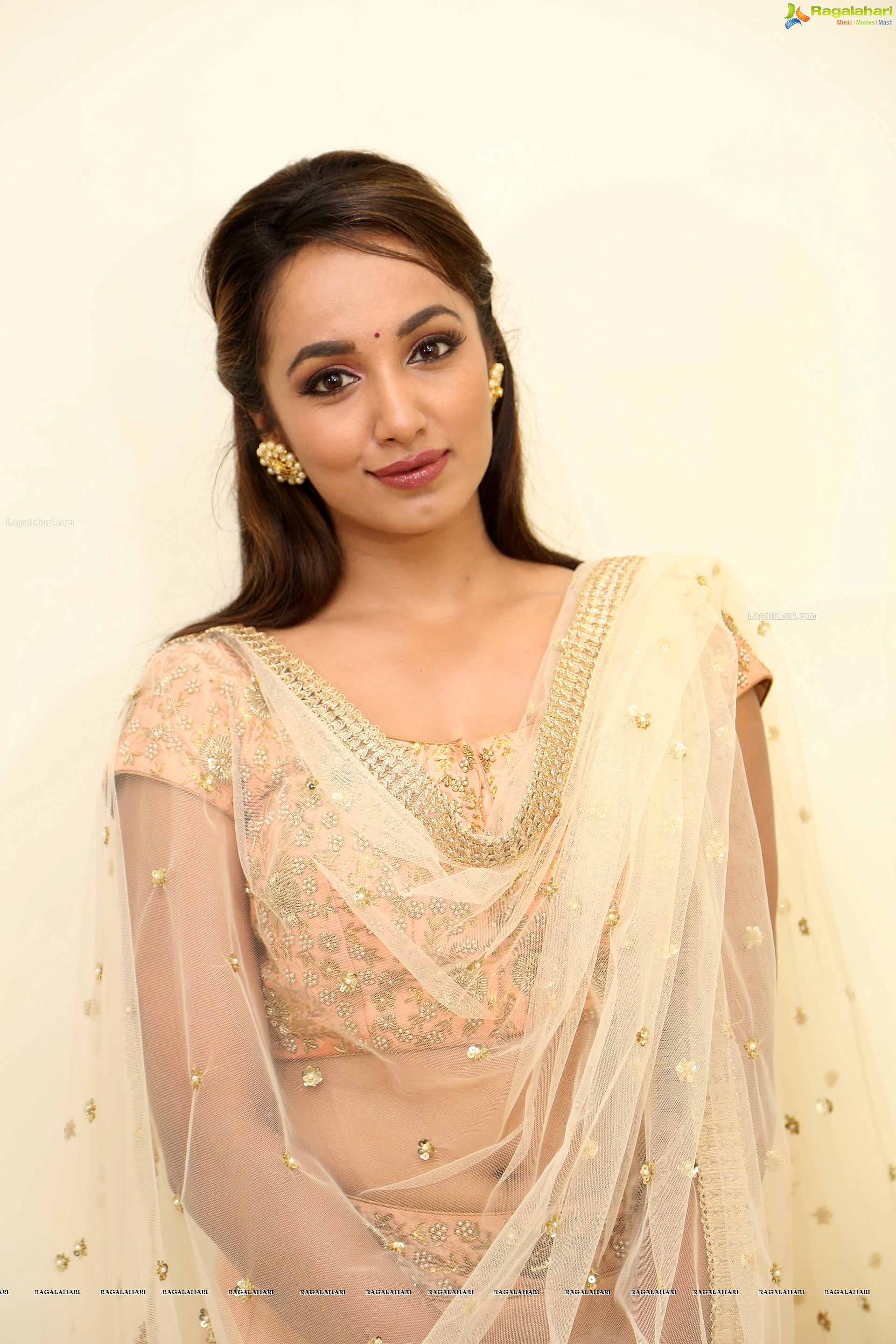 Tejaswi Madivada (High Definition)