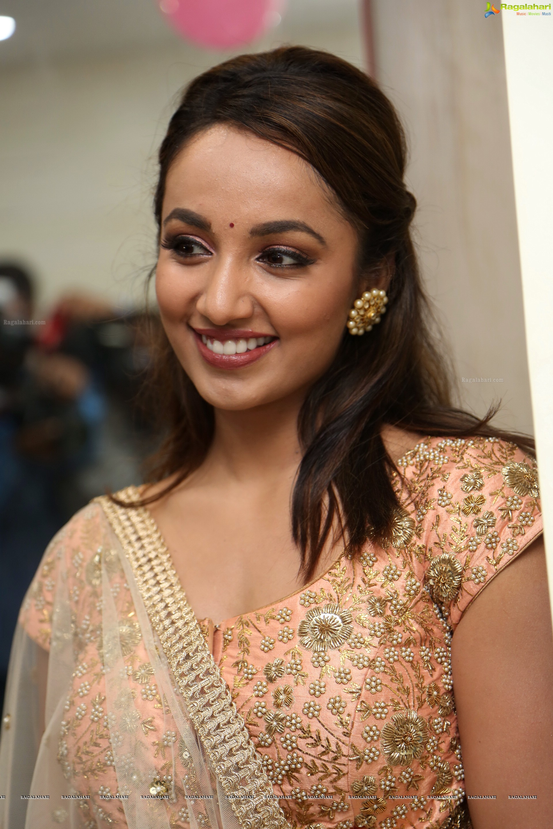 Tejaswi Madivada (High Definition)