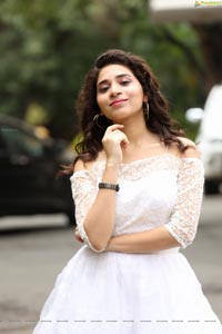 Heroine Tejaswini Photos