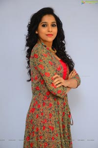 Heroine Rashmi Gautam Photos