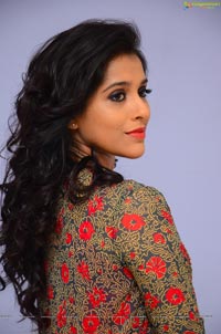 Heroine Rashmi Gautam Photos