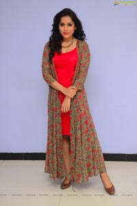 Heroine Rashmi Gautam Photos