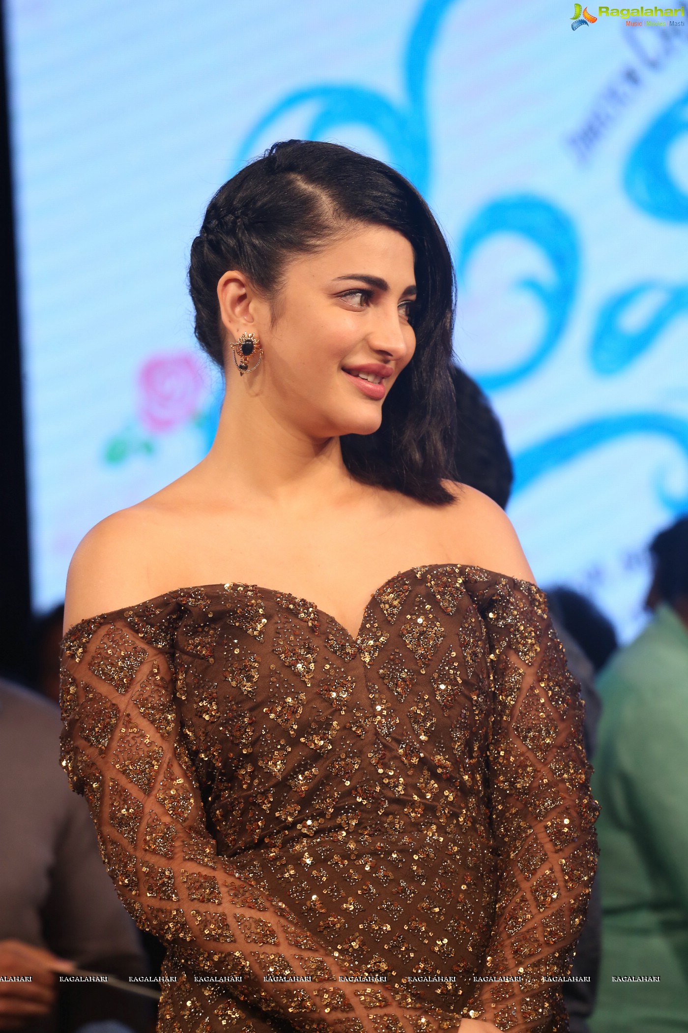 Shruti Haasan (Posters)