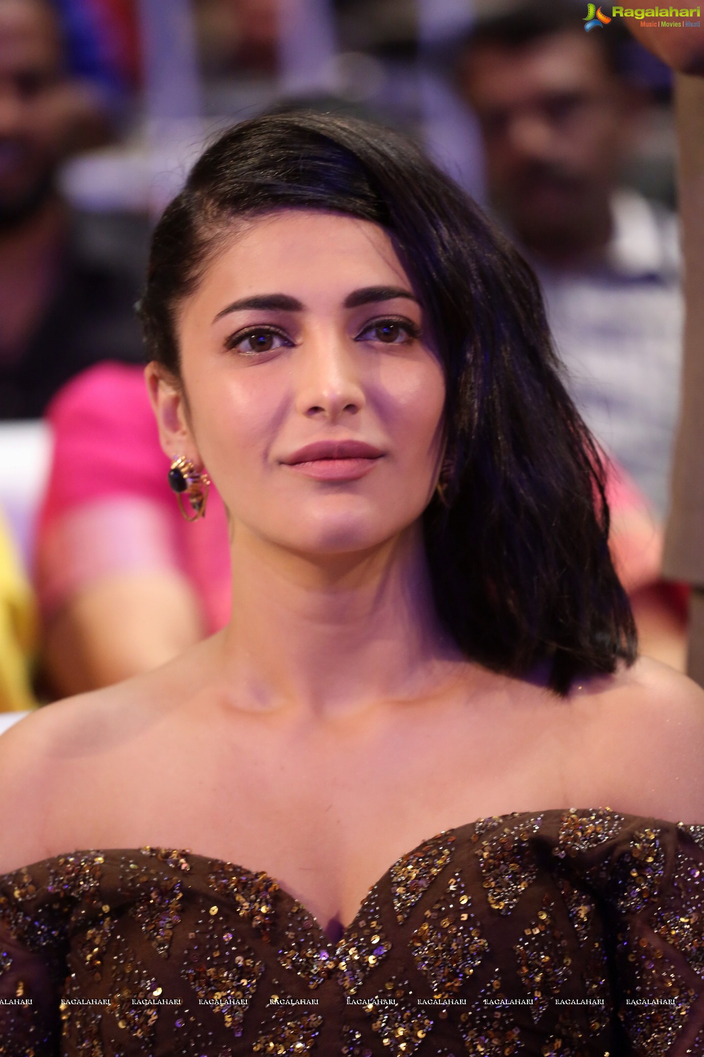 Shruti Haasan (Posters)