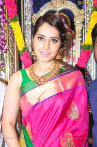 Raashi Khanna in Sare