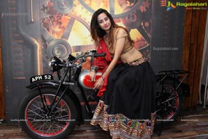 Amiksha Photos