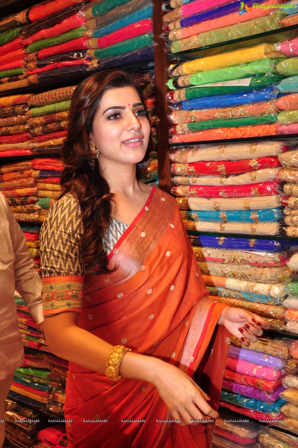 Samantha Akkineni at South India Shopping Mall