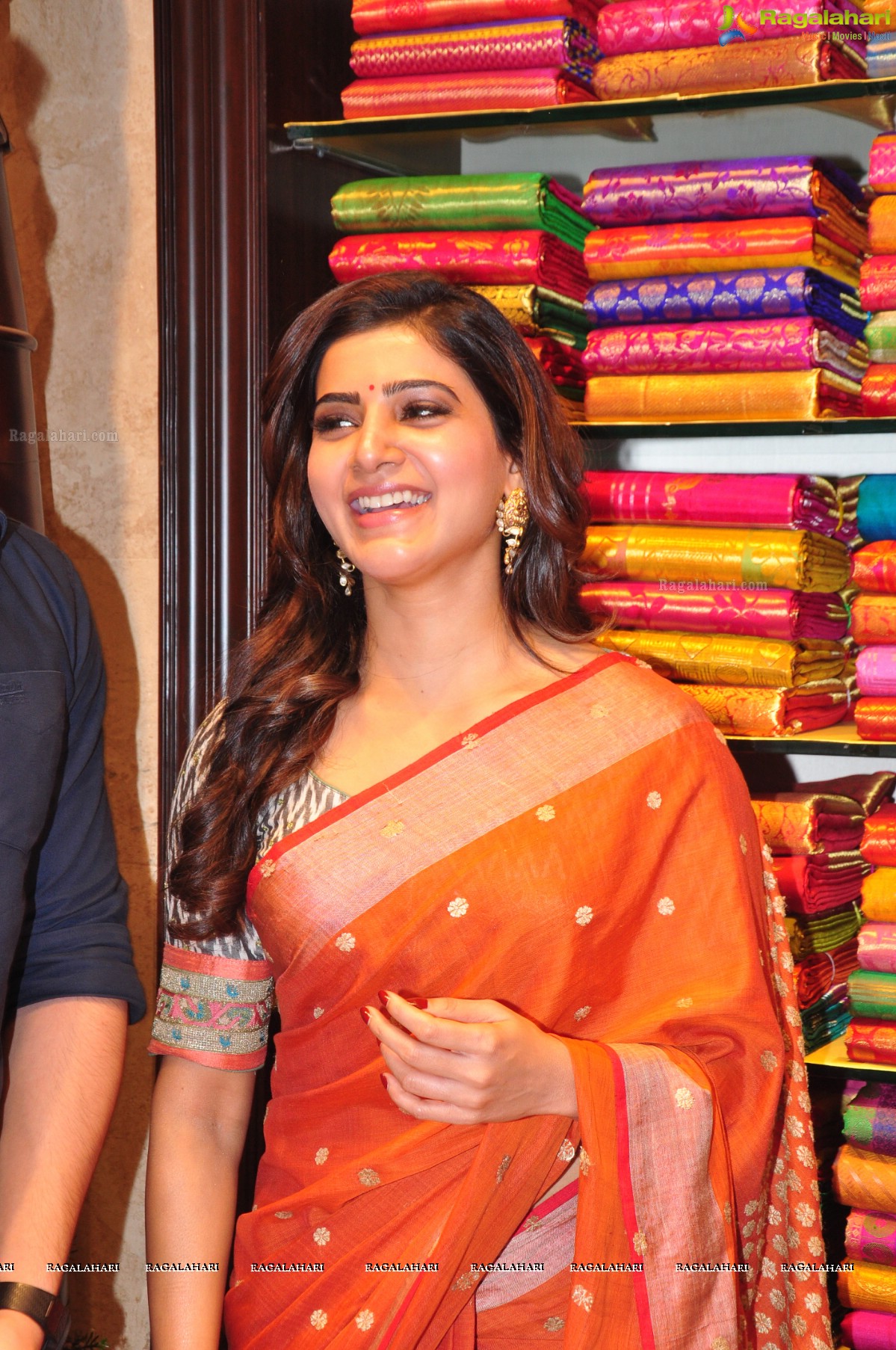 Samantha Akkineni at South India Shopping Mall