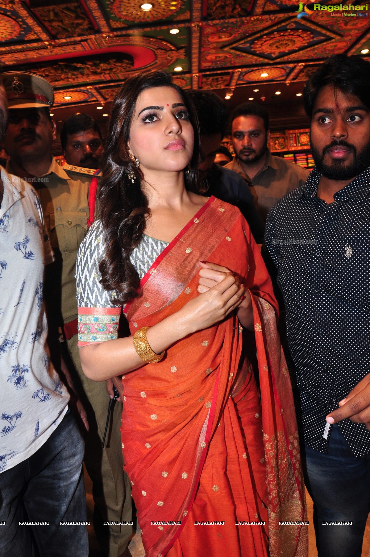 Samantha Akkineni at South India Shopping Mall