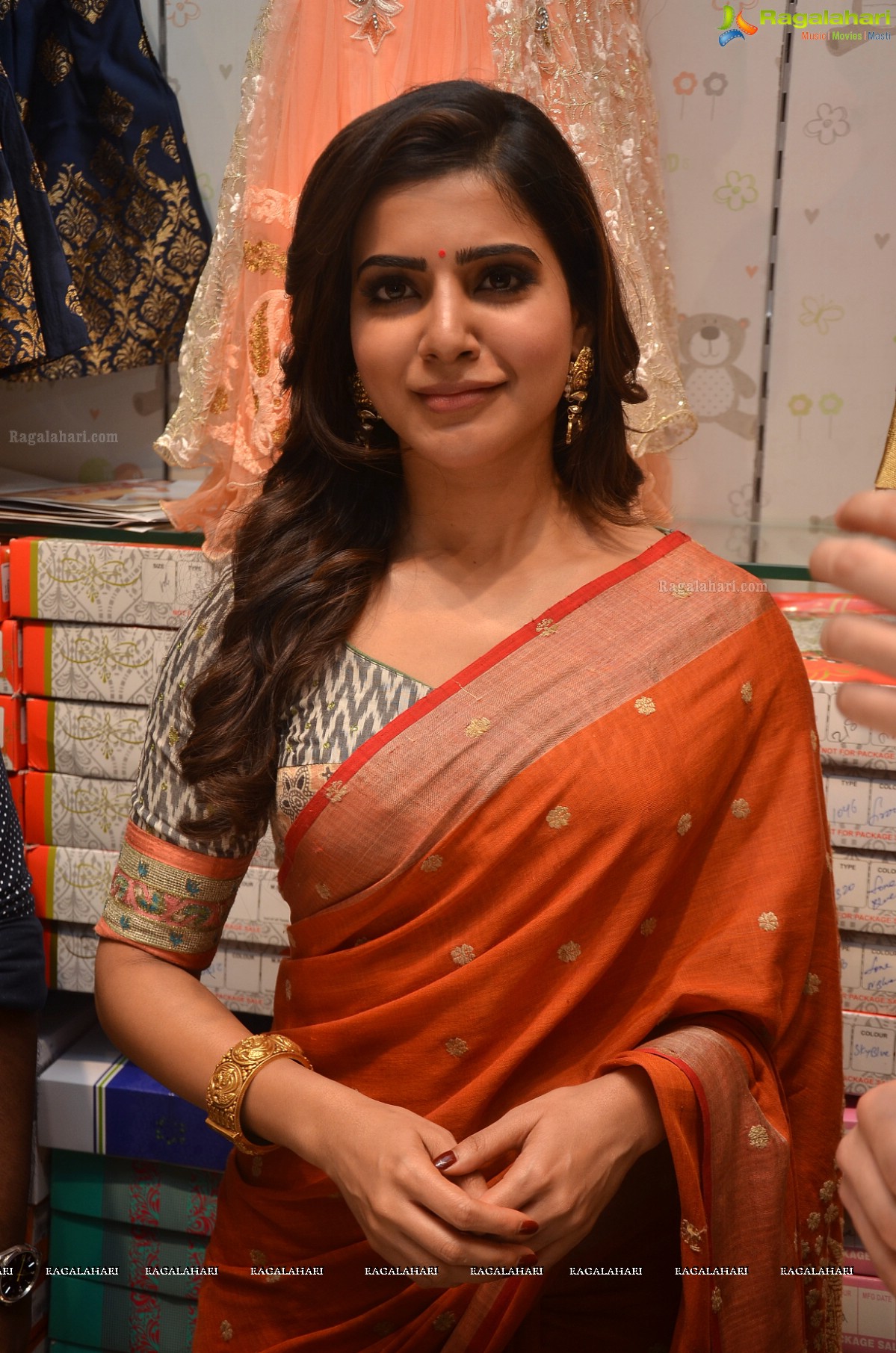 Samantha Akkineni at South India Shopping Mall