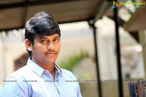 Santosh Srinivas Photos