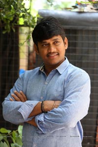 Santosh Srinivas Photos