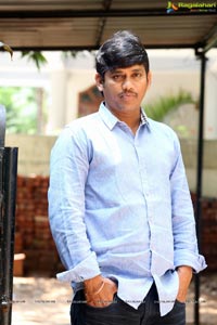 Santosh Srinivas Photos