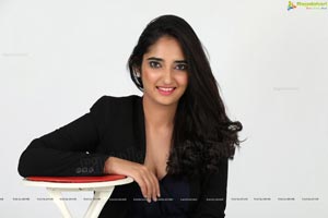 Radhika Mehrotra High Definition Photos