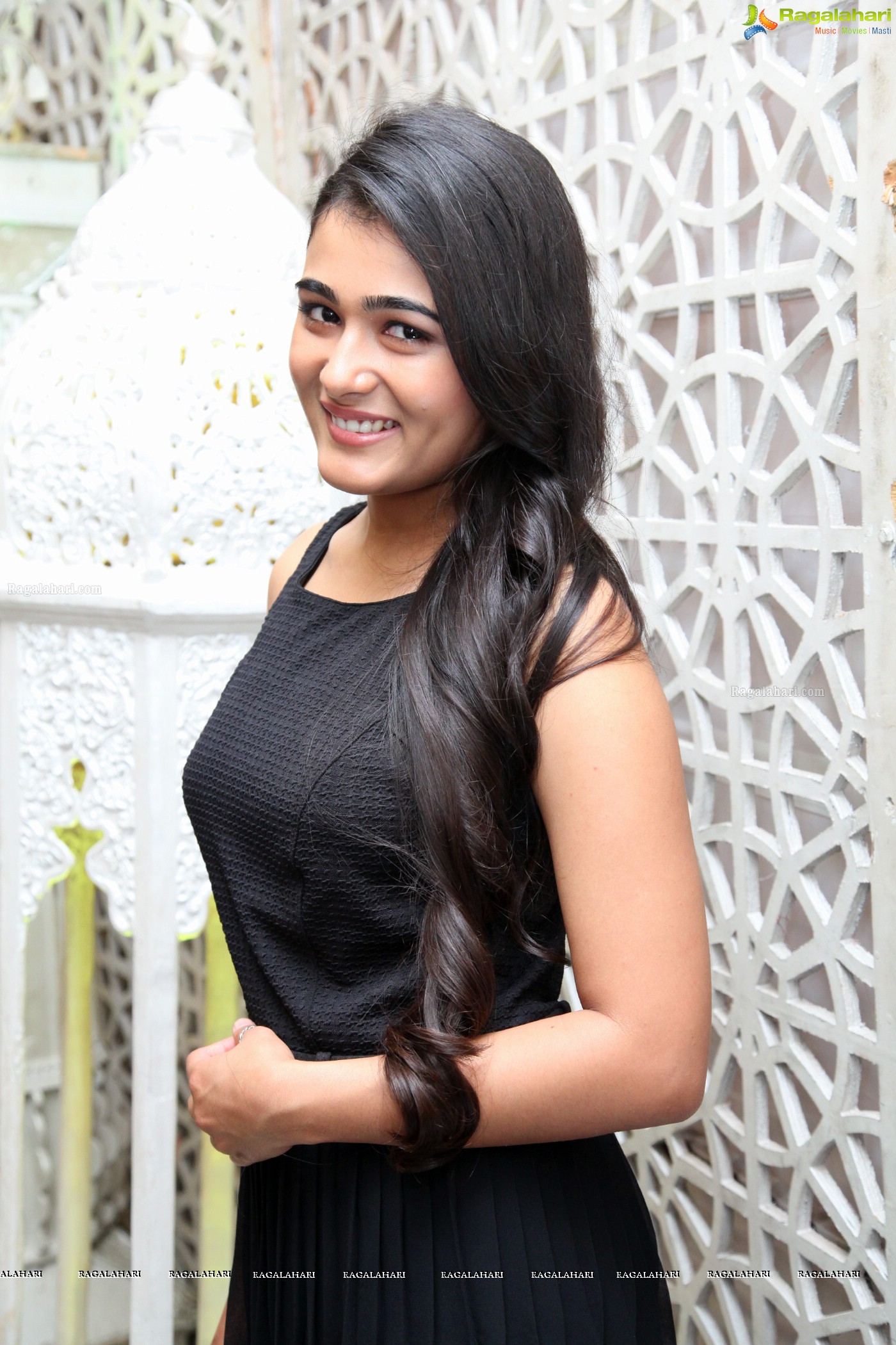 Shalini Pandey (Posters)