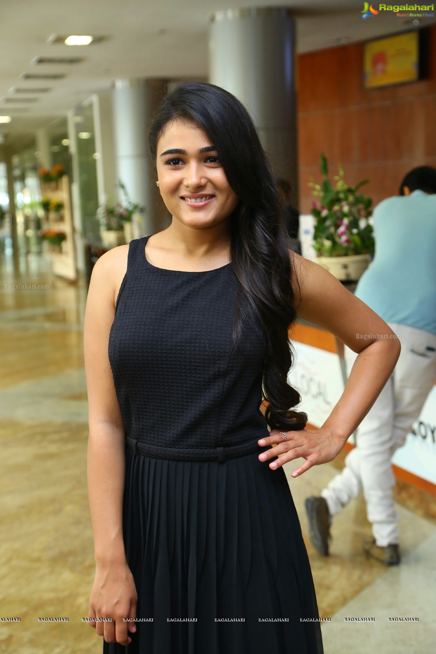 Shalini Pandey (Posters)