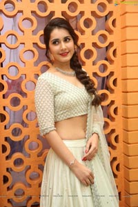 Raashi Khanna Jai Lava Kusa