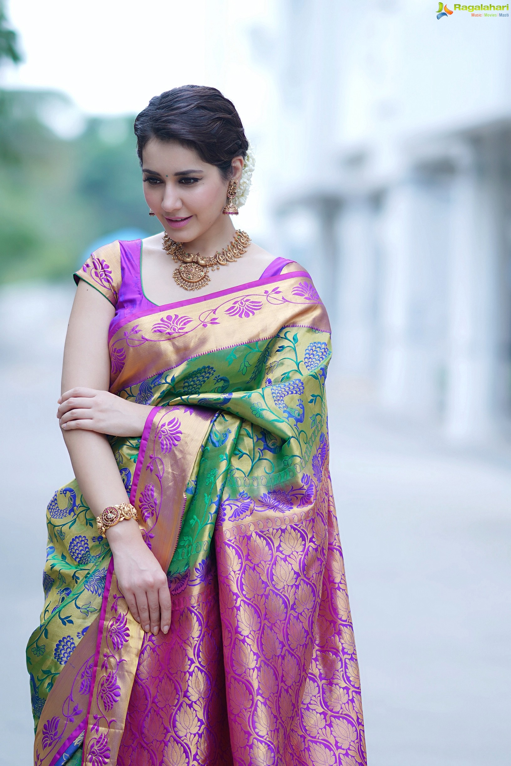 Raashi Khanna (Posters)