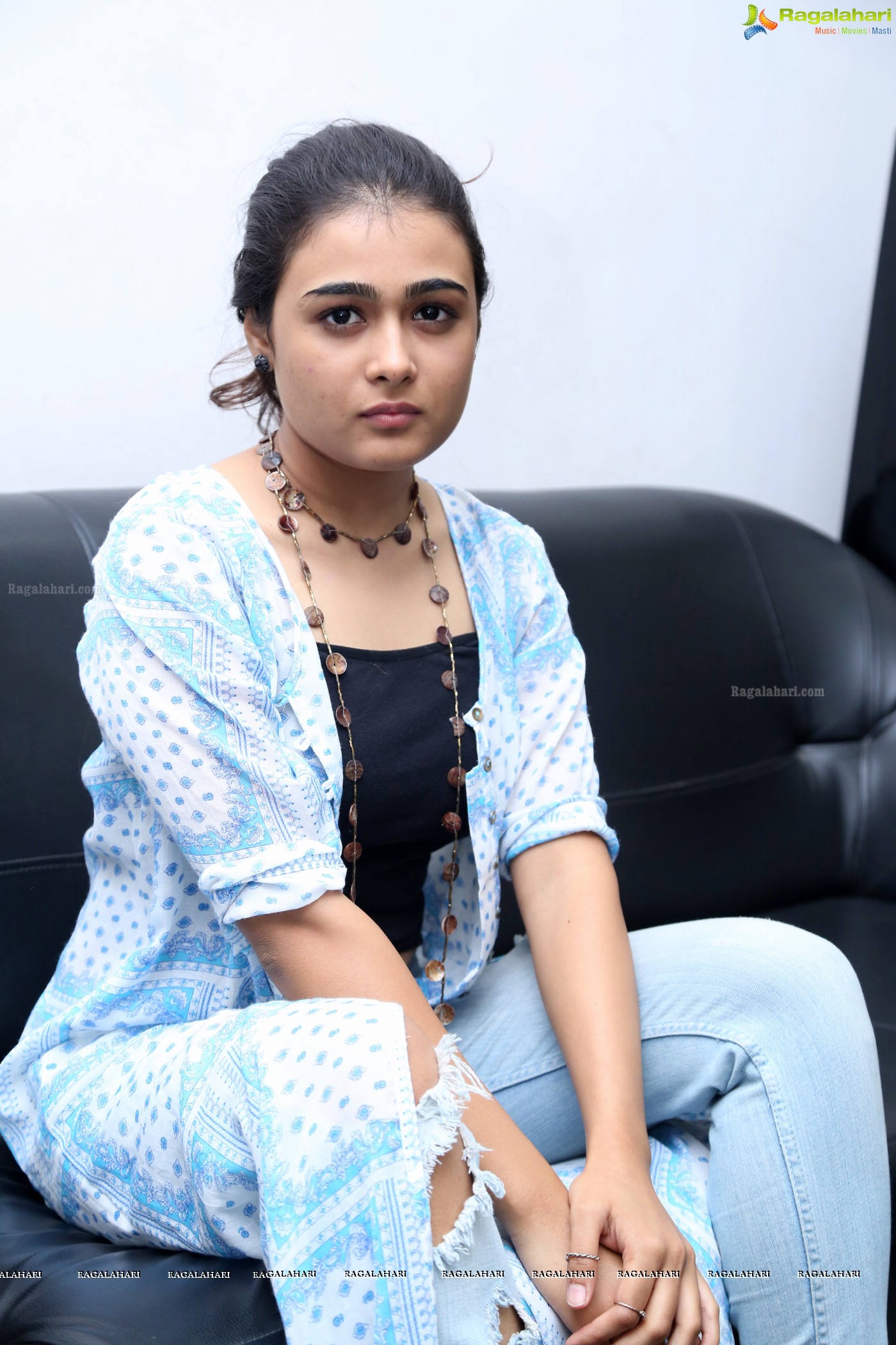 Shalini Pandey (Posters)