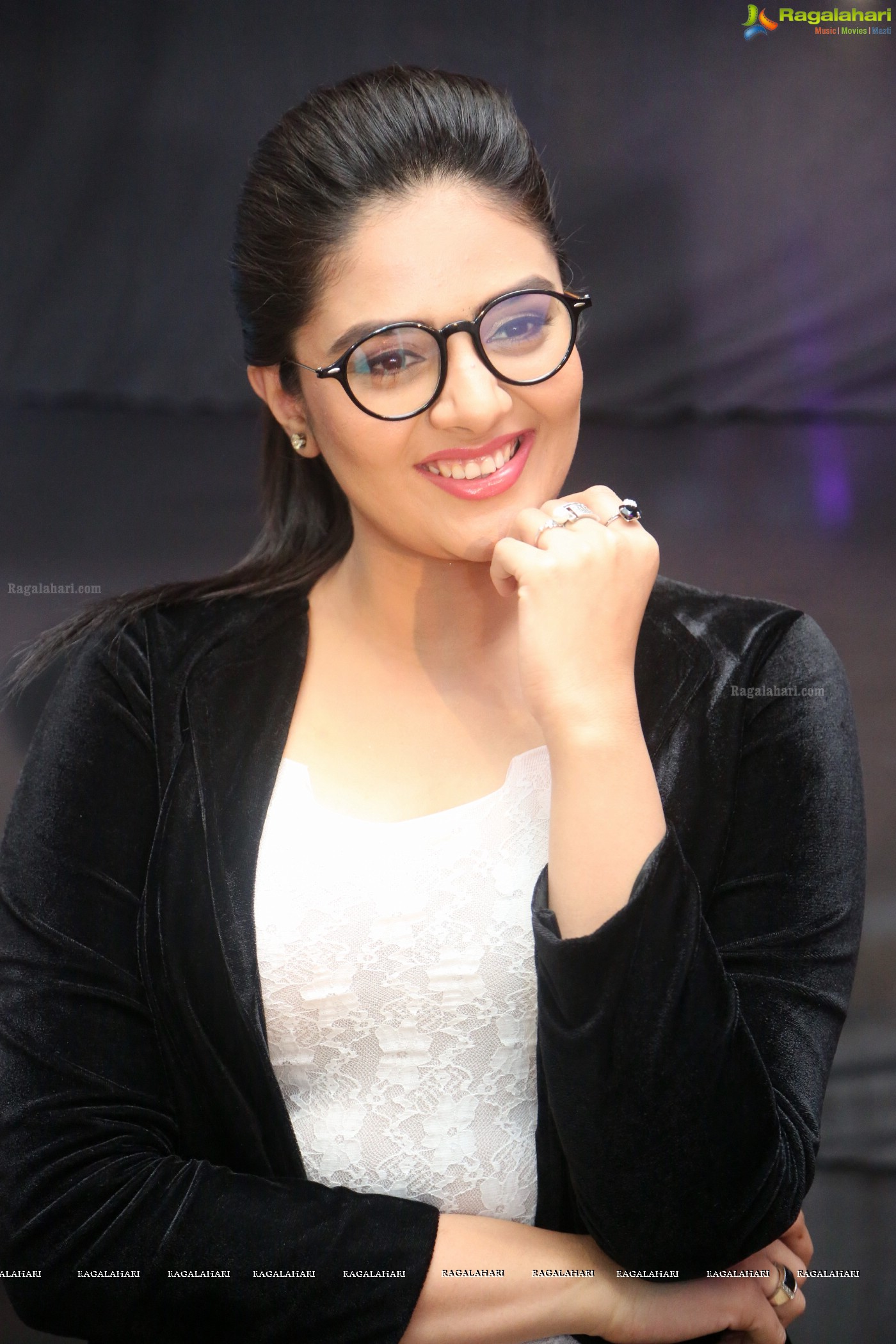 Sreemukhi (Posters)