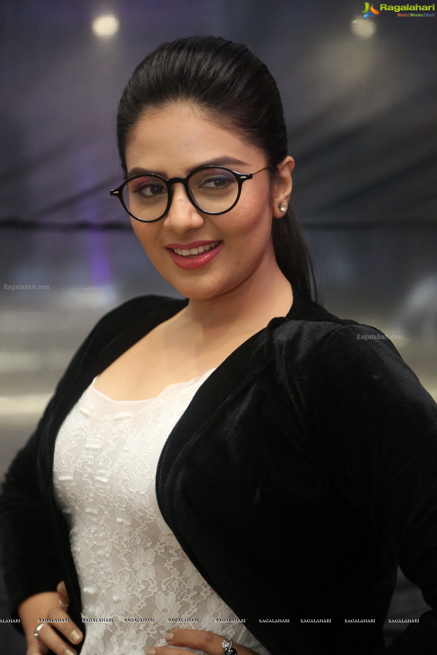 Sreemukhi (Posters)