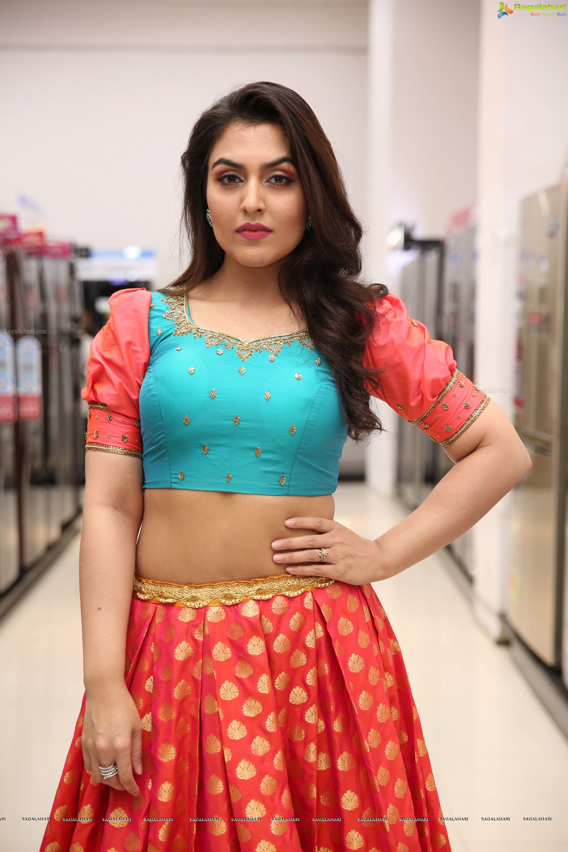 Ananya Soni at Bajaj Electronics  (High Definition Photos)