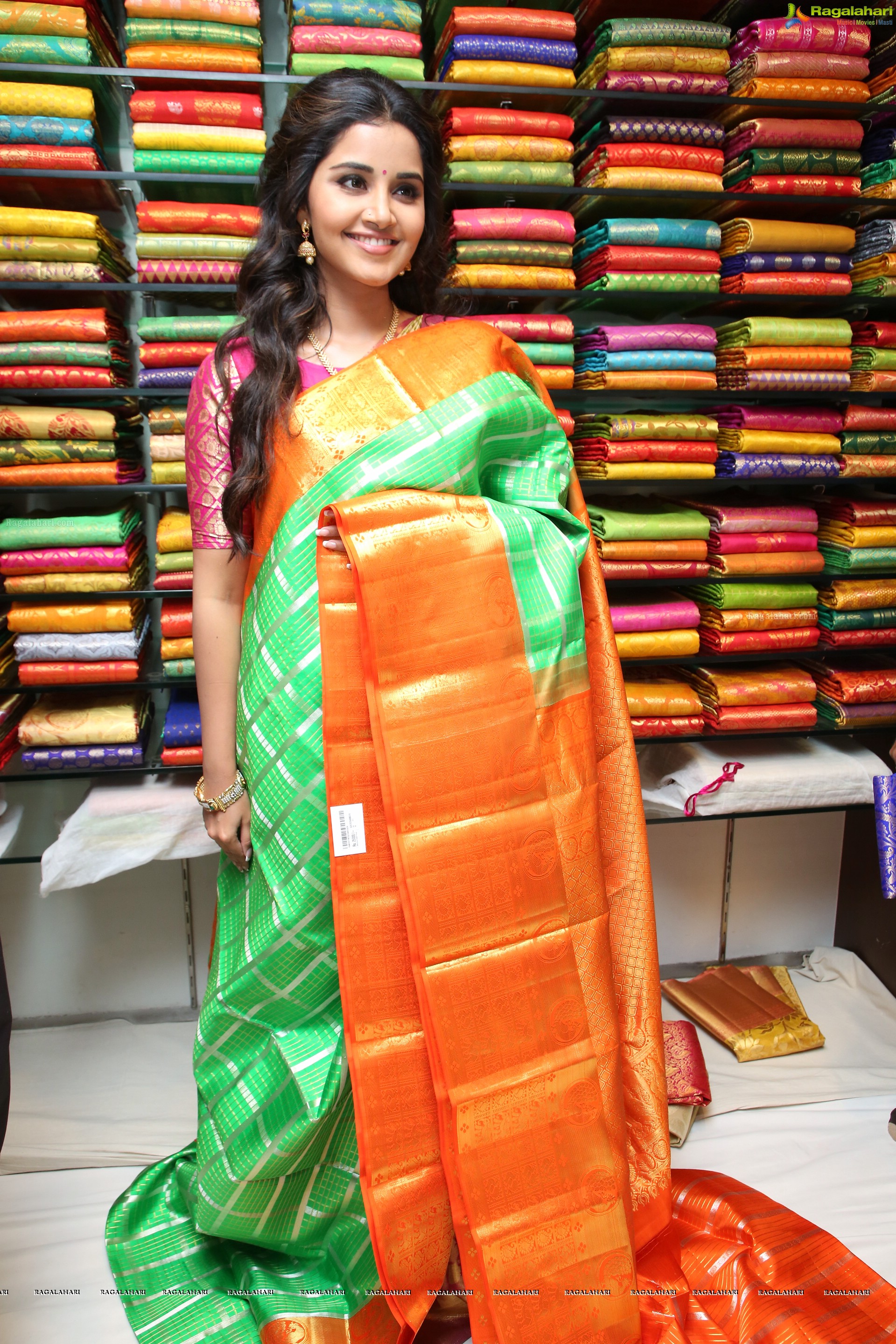 Anupama Parameshwaran - Designer & Fancy Sections Launch at Kukatpally & Suchitra Circle Kancheepuram VRK Silks - HD Gallery