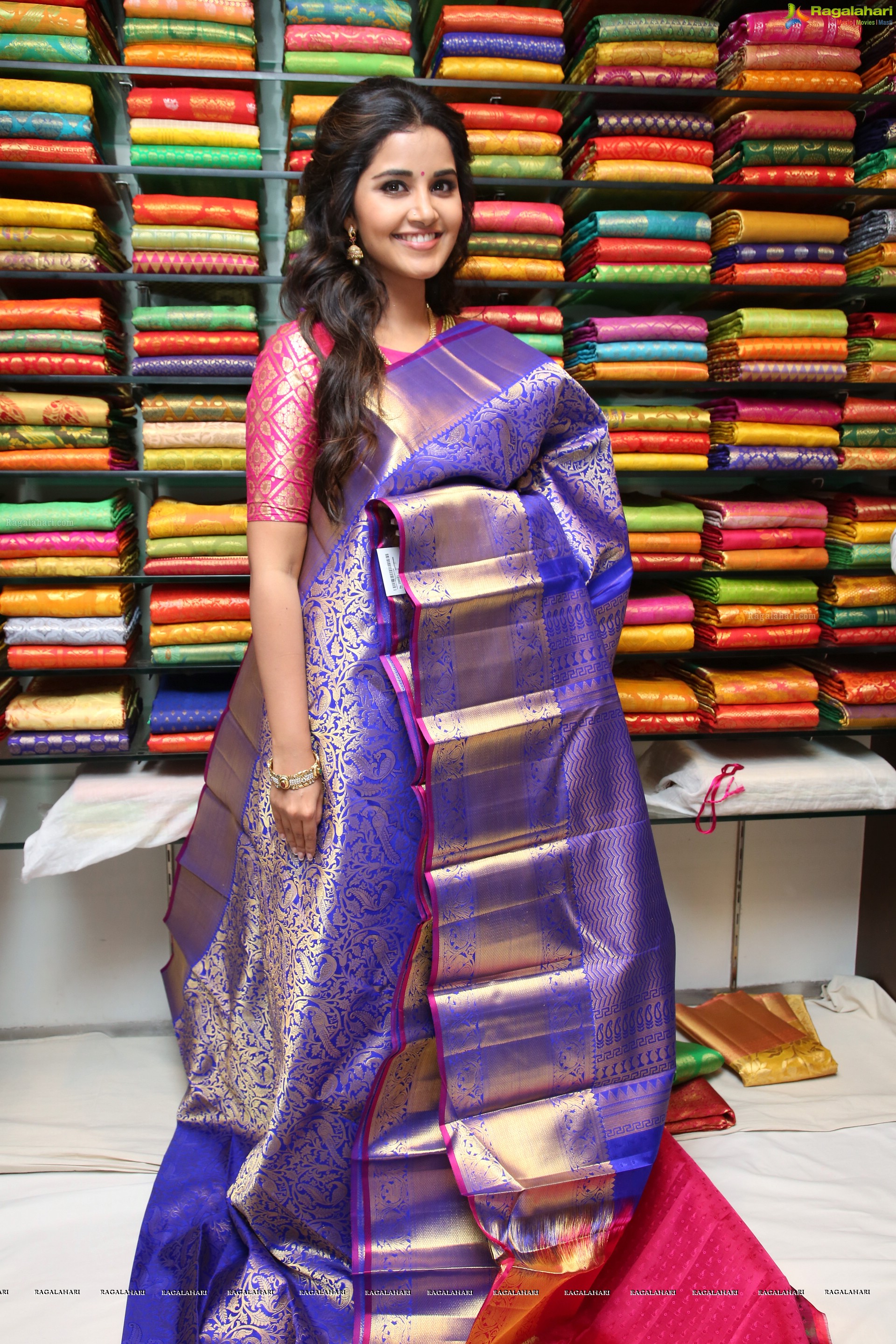 Anupama Parameshwaran - Designer & Fancy Sections Launch at Kukatpally & Suchitra Circle Kancheepuram VRK Silks - HD Gallery