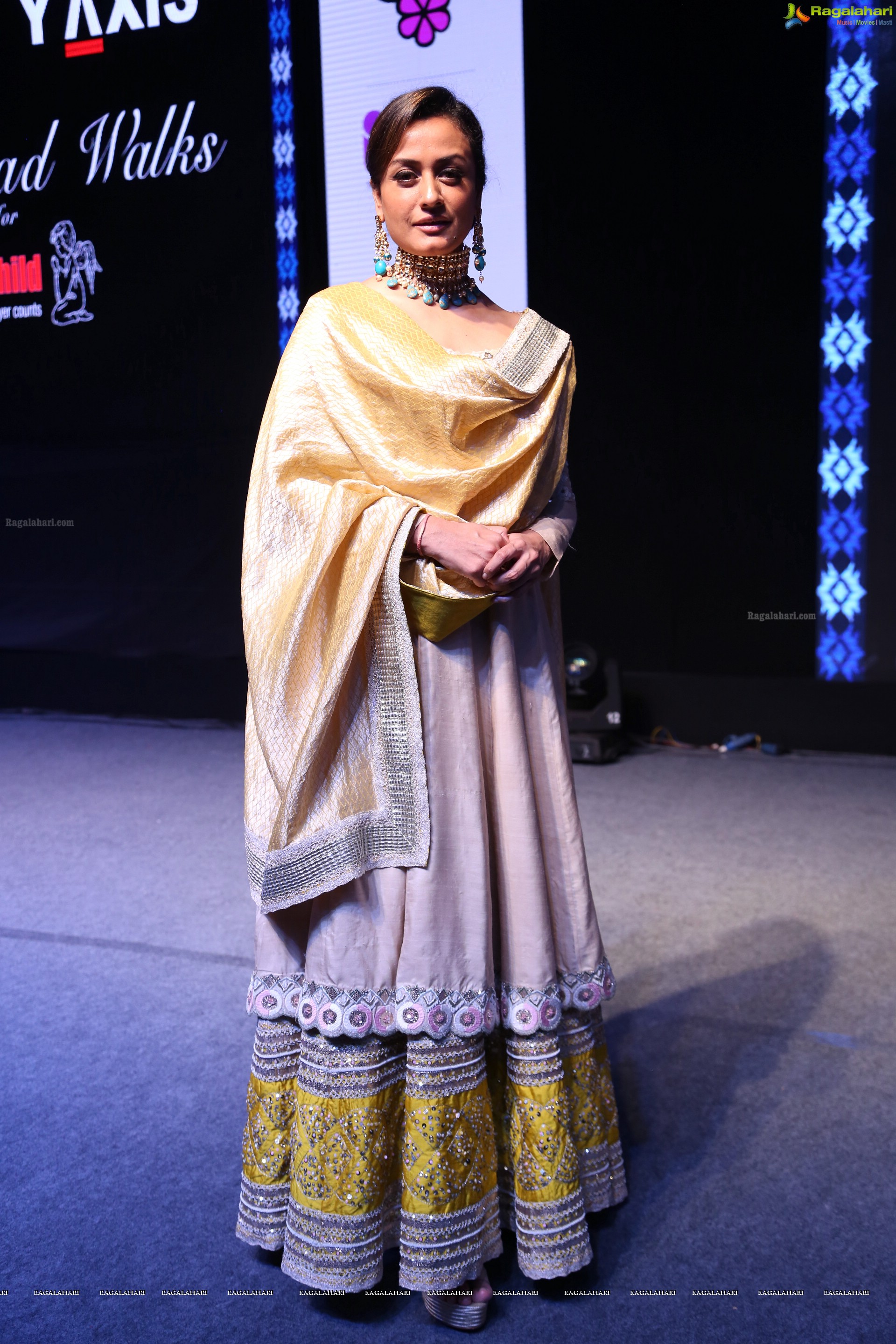 Namrata Shirodkar @ Hyderabad Walks for Heal-a-Child - HD Gallery