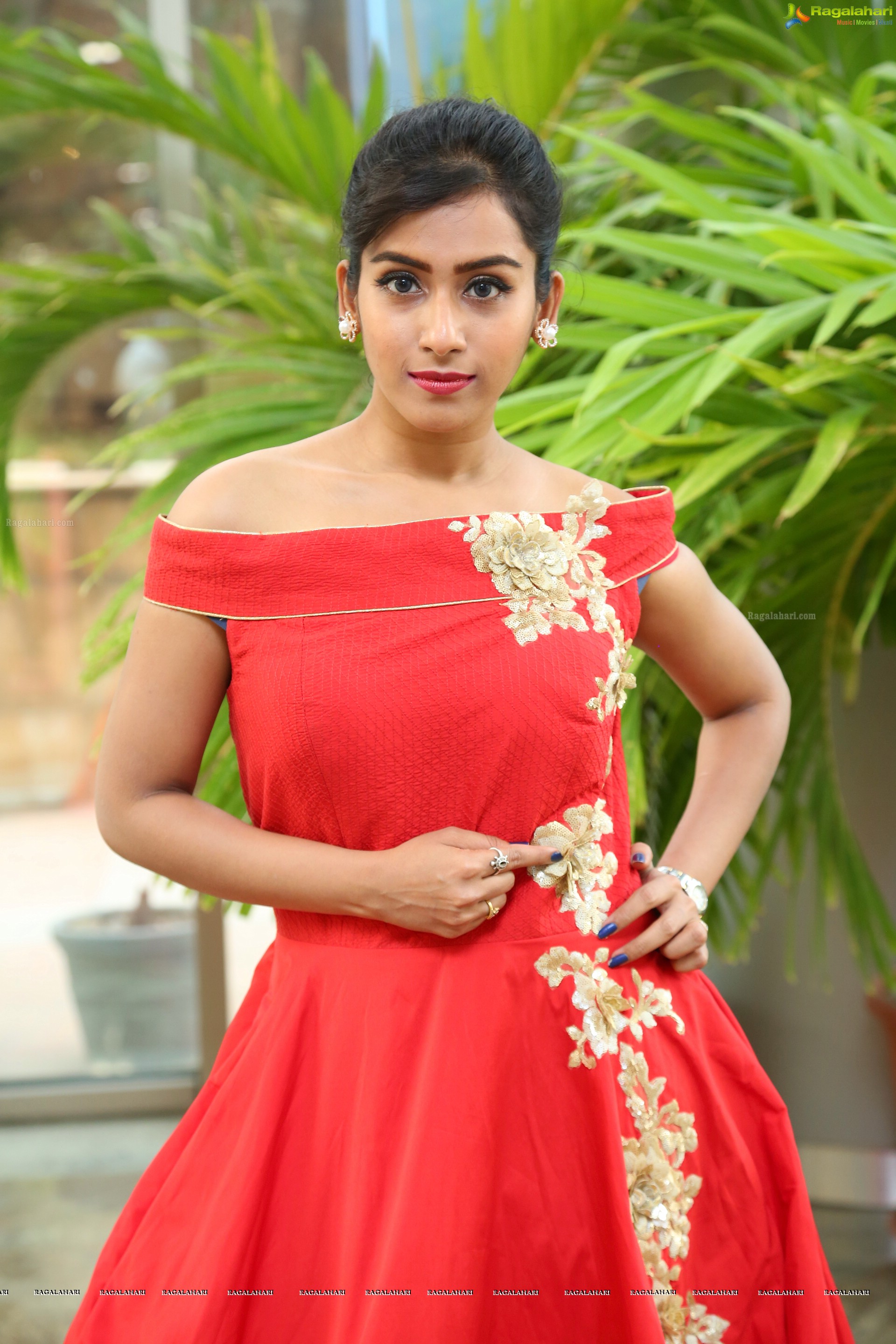 Preethi Singh at Grand Logo Unveiling of Hi-Life Luxury Lifestyle Exhibition (High Definition Photos)